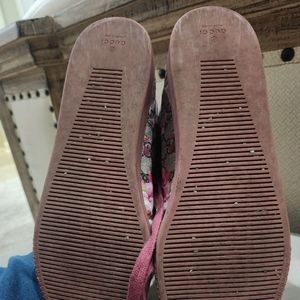 Womens AUTHENTIC Gucci sneakers